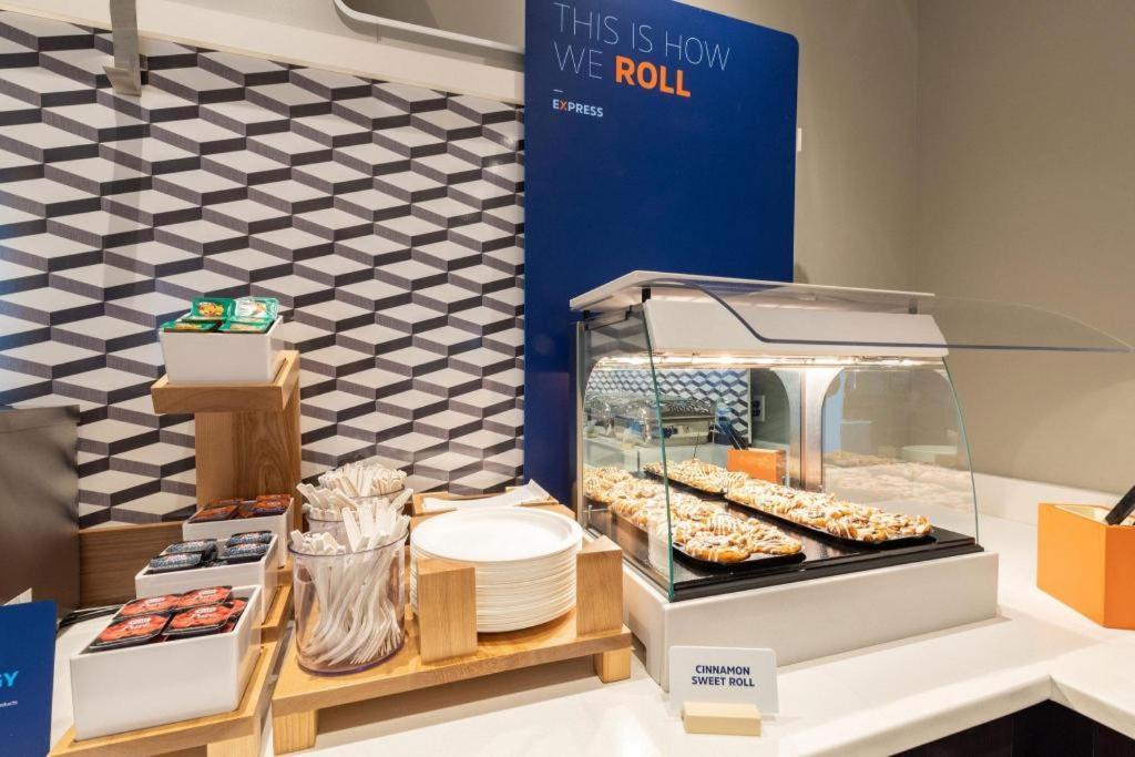 卡姆登快捷假日酒店 Camden 外观 照片